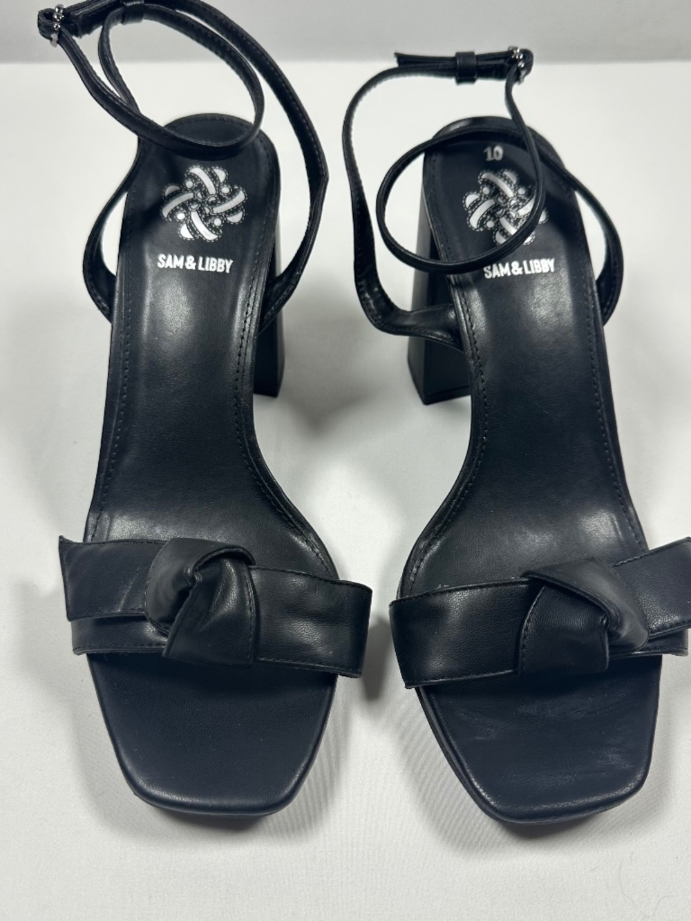Sam & Libby Jordan Black Block-Heel Sandals Knotted Toe Strap Ankle Wrap Buckle